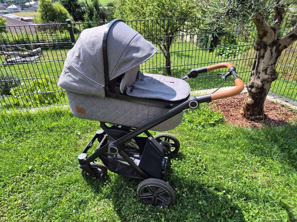 Kinderwagen Hartan mit Handbremse,  450,- (9071 Kttmannsdorf) - willhaben