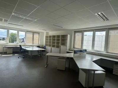 6-Zimmer-Immobilie mieten in Mödling – 1 486 m², € 15.959 – Bild 3 von 11