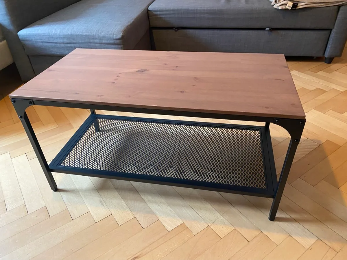 IKEA FJÄLLBO Couchtisch, schwarz, 90x46 cm, € 30,- (6020 Innsbruck)