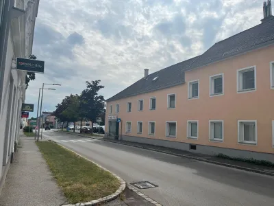 Immobilie kaufen in Neunkirchen – 351 m², € 549.000 – Bild 2 von 17