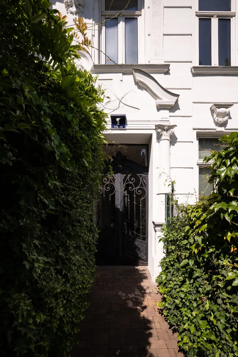 Charmante Altbauwohnung mit großem Potenzial - Besichtigungstermin 5.7. - Ansicht 3