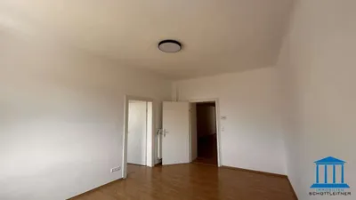 4-Zimmer-Gewerbeimmobilie mieten in Wiener Neustadt – 179 m², € 980 – Bild 13 von 30