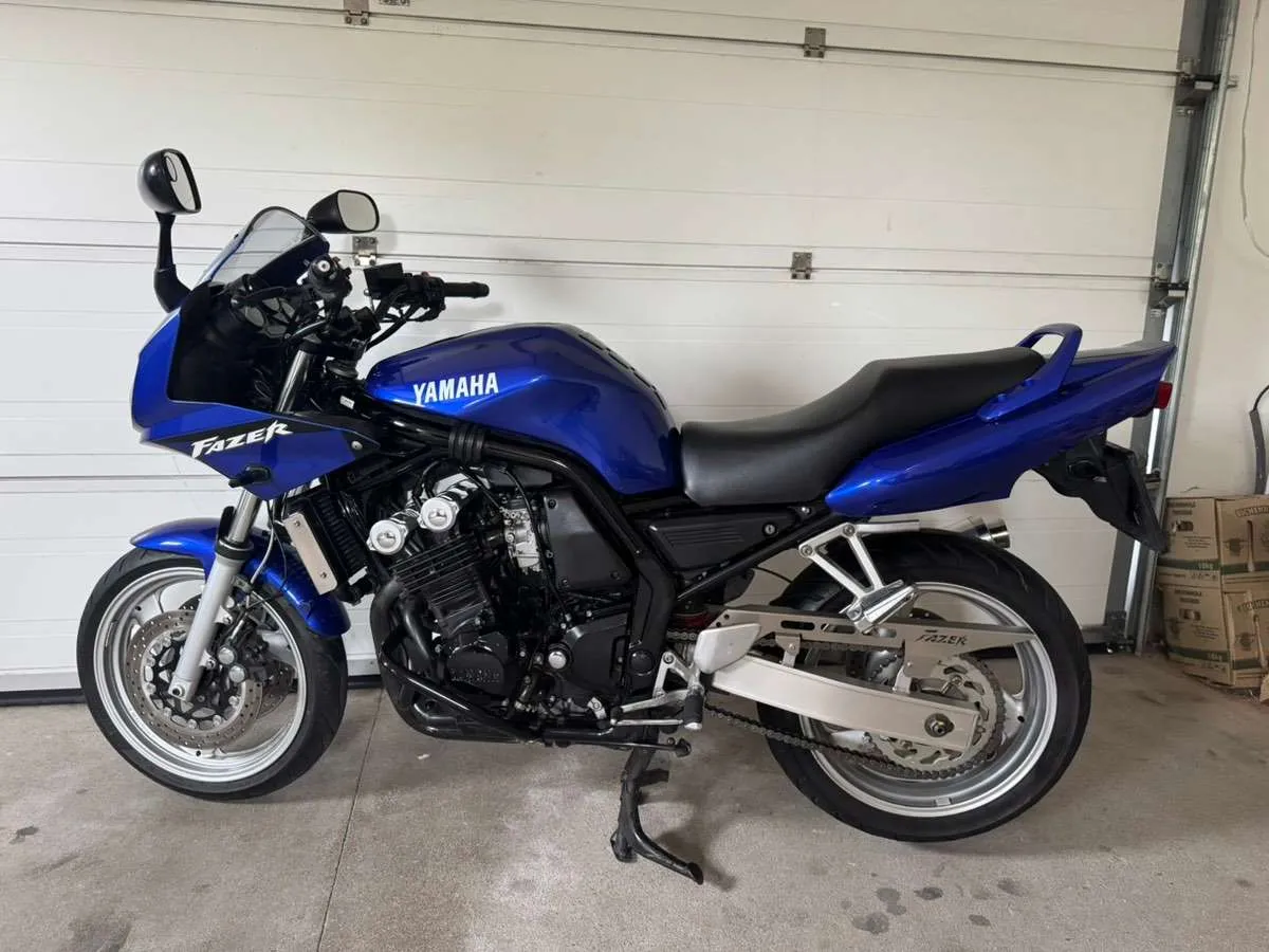 Yamaha FZS