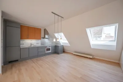 Siebensterngasse | Dachgeschoß-Maisonette mit Terrasse – Bild 2