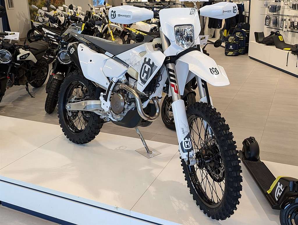 Husqvarna FE 350 PRO MY2025 - AKTIONSPREIS! Enduro