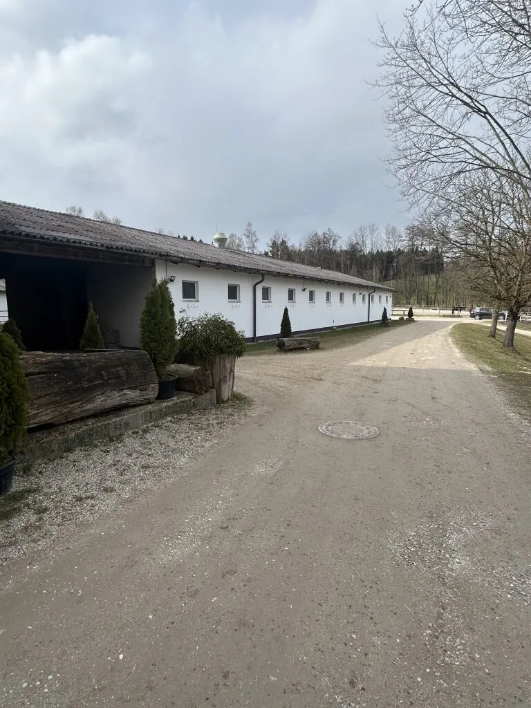 Romantischer Reithof mit Potential - Ansicht 2