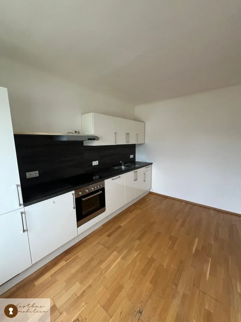 Sehr schöne und unprätentiöse Zweizimmerwohnung in direkter Nähe zum Citypark zu vermieten. Haustiere erlaubt., Gries