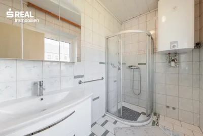 6-Zimmer-Haus kaufen in Waidhofen an der Thaya – 2 016 m², € 279.000 – Bild 12 von 32
