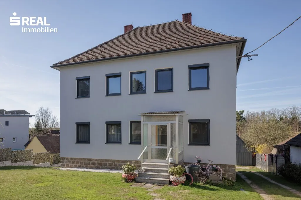 Saniertes Mehrparteienhaus mit großem Garten in ruhiger Lage - Ansicht 2