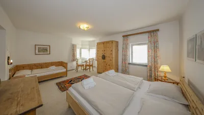 9-Zimmer-Immobilie kaufen in Kitzbühel – 300 m², € 890.000 – Bild 21 von 38