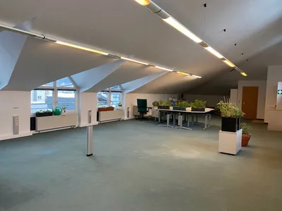 Gewerbeimmobilie mieten in Zell am See – 150 m², € 1.790