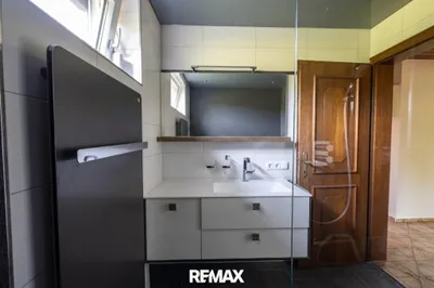 8-Zimmer-Gewerbeimmobilie kaufen in Ried im Innkreis – 221 m², € 395.000 – Bild 4 von 20