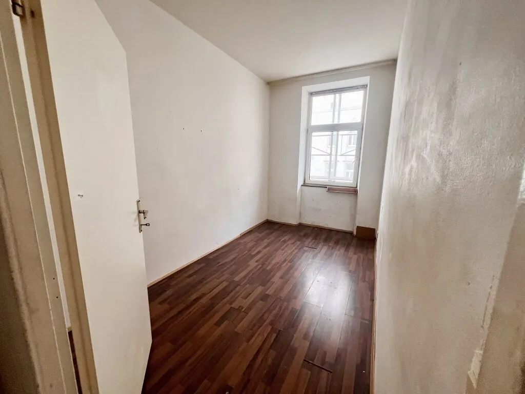 Günstige 3- Zimmer Wohnung im 2.ten Liftstock (Teilung auf 2 separate Wohnungen möglich!) - Ansicht 2