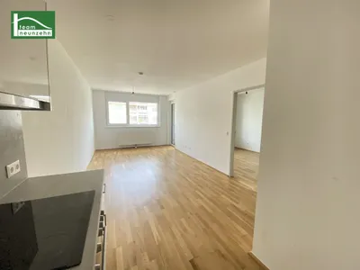 Helle 2-Zimmer-Wohnung mit Einbauküche und Loggia - verfügbar ab Oktober! – Bild 2