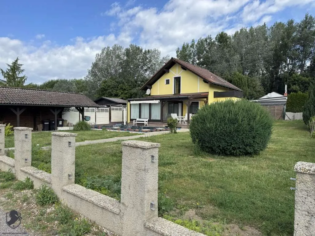 Charmantes Einfamilienhaus mit Pool & Wintergarten in ruhiger Donau-Lage - Ansicht 2