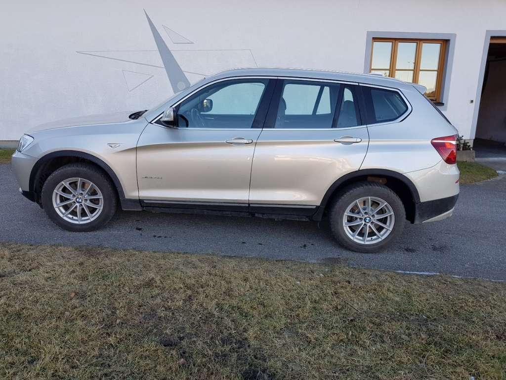 (reserviert) BMW X3 30d SUV / Geländewagen