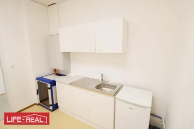 2-Zimmer-Gewerbeimmobilie mieten in Linz – 139 m², € 2.139 – Bild 9 von 13