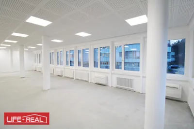 2-Zimmer-Gewerbeimmobilie mieten in Linz – 139 m², € 2.139 – Bild 5 von 13