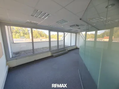 Gewerbeimmobilie mieten in Amstetten – 254 m², € 3.442 – Bild 6 von 7