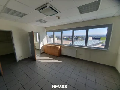Gewerbeimmobilie mieten in Amstetten – 254 m², € 3.442 – Bild 5 von 7