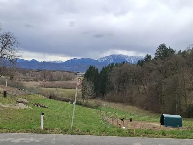 Klagenfurt Baugrundstück Stadtrand Sonnenlage - Widok 2