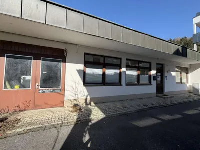 3-Zimmer-Gewerbeimmobilie mieten in Schwaz – 75 m², € 750 – Bild 13 von 14
