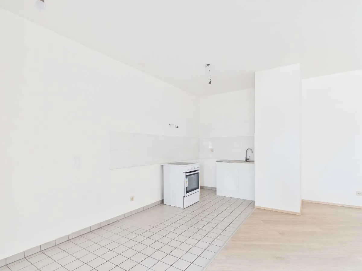 Großzügige 3 Zimmer-Wohnung-DG-Wohnung | Besichtigung online buchen | Heizkosten schon inkludiert - Ansicht 2