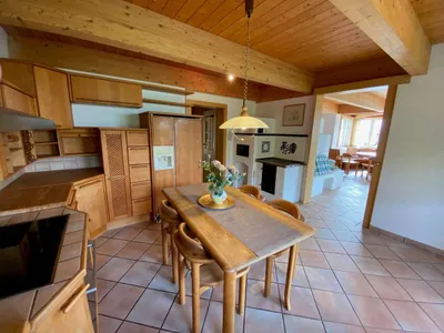 5-Zimmer-Haus mieten in Gmunden – 378 m², € 5.525 – Bild 11 von 19