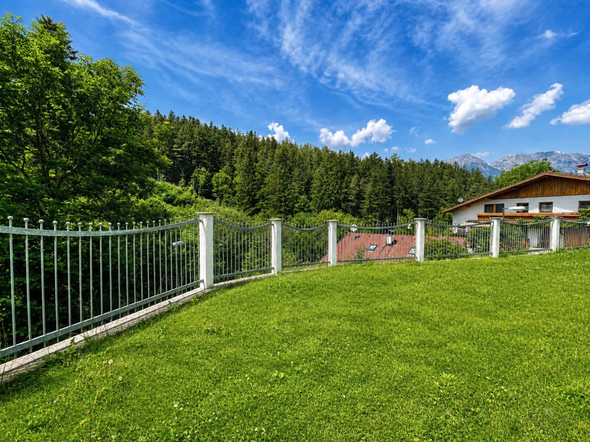 Baugrundstück in Aldrans bei Innsbruck - sonnige Waldrandlage mit ca. 546 m² - Ansicht 3