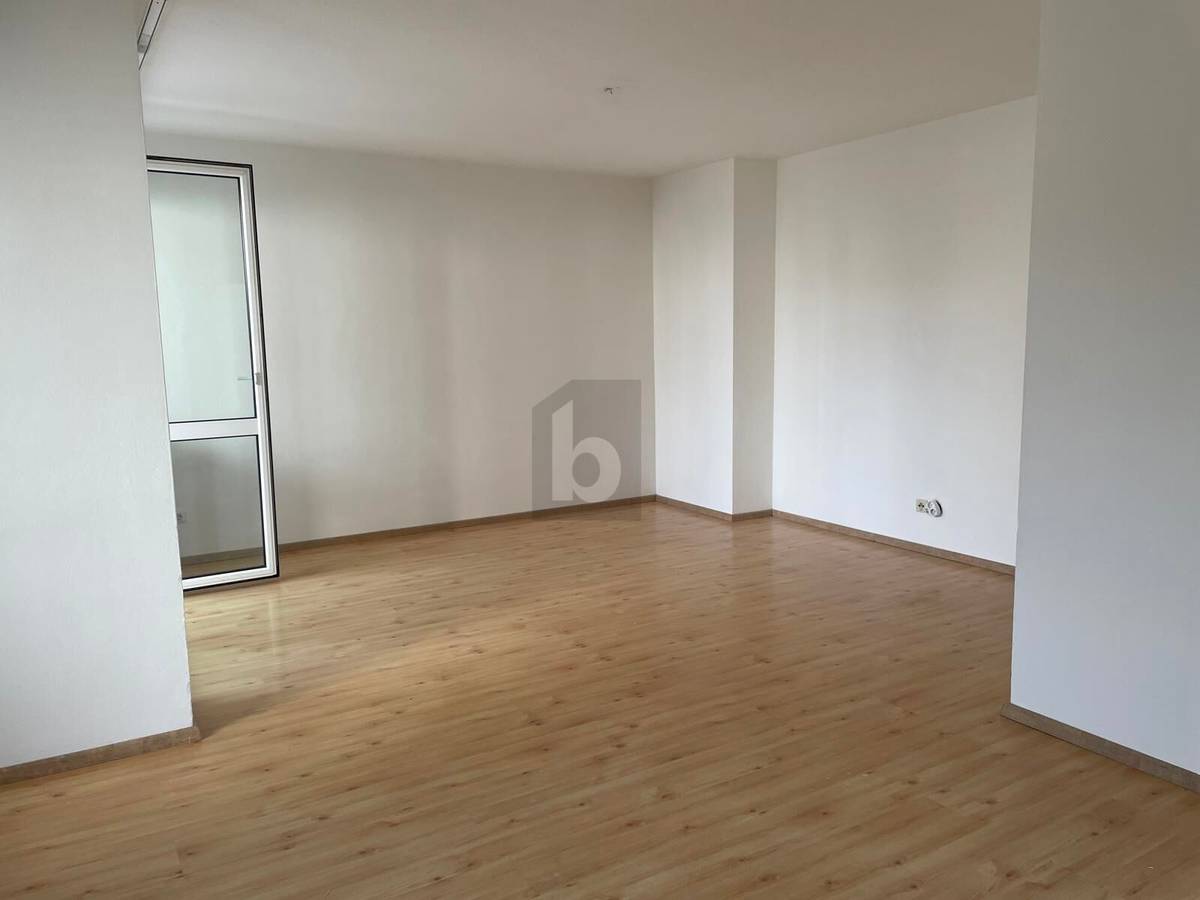 GEMÜTLICHE WOHNUNG MIT GROßZÜGIGER TERRASSE, Perg