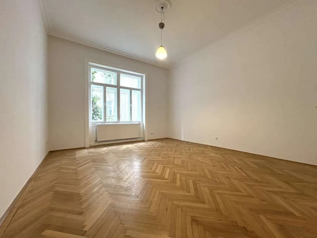 Charmante 2-Zimmer Altbauwohnung in ruhiger Innenhoflage - Ansicht 3