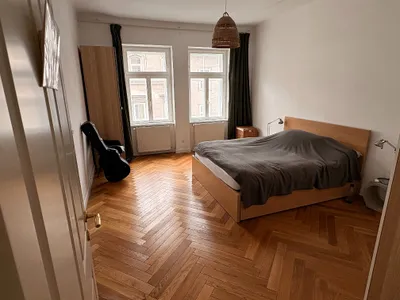 Altbau-TAUSCHWOHNUNG in 1050 Wien - 73 m², Fischgrätparkett, Badewanne & Ruhelage