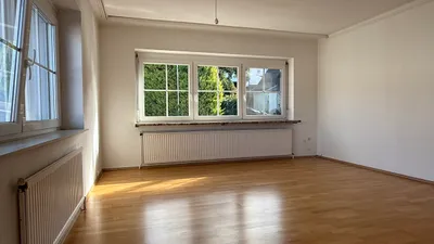 4-Zimmer-Wohnung mieten in Mistelbach – 122 m², € 1.100