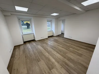 3-Zimmer-Gewerbeimmobilie mieten in Baden – 110 m², € 1.287 – Bild 5 von 6