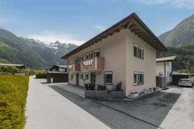 8-Zimmer-Gewerbeimmobilie kaufen in Imst – 164 m², € 870.000 – Bild 2 von 19