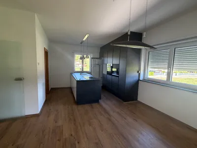4-Zimmer-Wohnung mieten in Braunau am Inn – 120 m², € 1.000 – Bild 2 von 14
