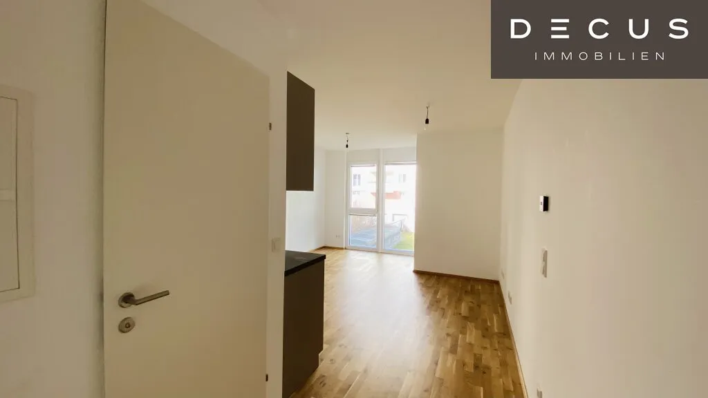 / TOLLE ANBINDUNG /ZWEI ZIMMER/ 2. OG / IN DEN INNENHOF AUSGERICHTET / AB SOFORT VERFÜGBAR – pohled 2