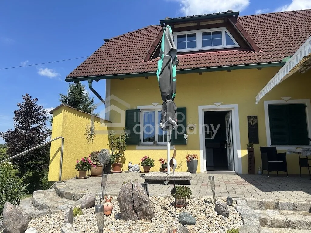 Wohnen wie andere Urlaub machen.... tolle Lage ...Großes Haus mit Potential - Ansicht 3