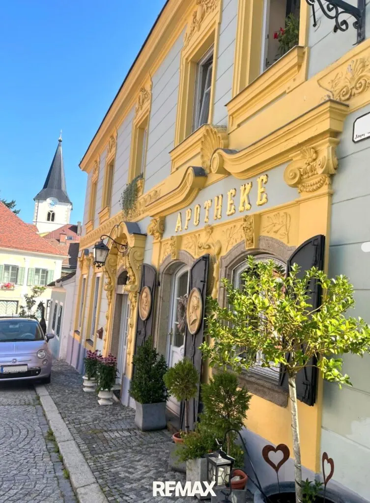 Weitra: Wohn- und Geschäftshaus mit einzigartiger Fassade - Ansicht 2