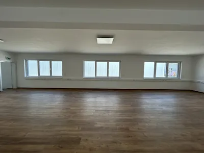 4-Zimmer-Gewerbeimmobilie mieten in Baden – 167 m², € 2.506 – Bild 6 von 17