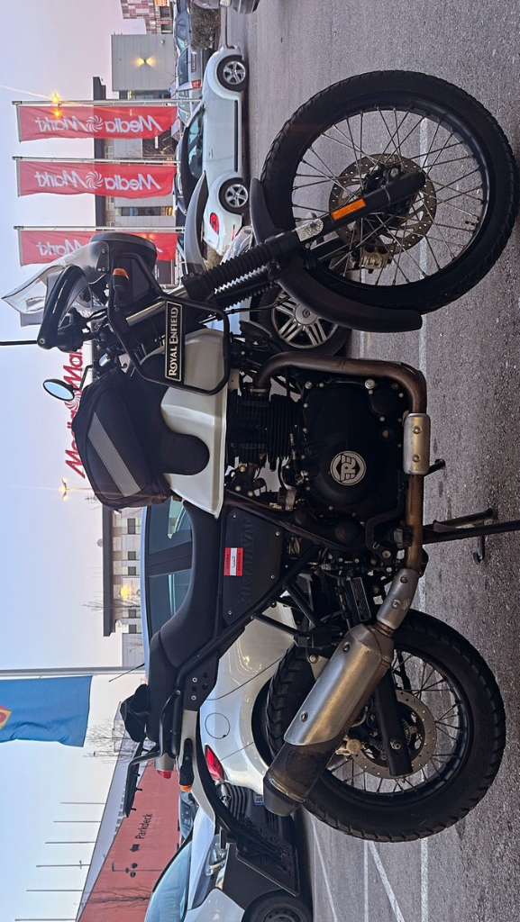 Royal Enfield Himalayan 411 Enduro