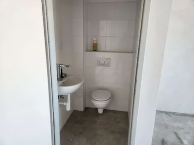 1-Zimmer-Gewerbeimmobilie mieten in Wiener Neustadt – 38 m², € 404 – Bild 3 von 4