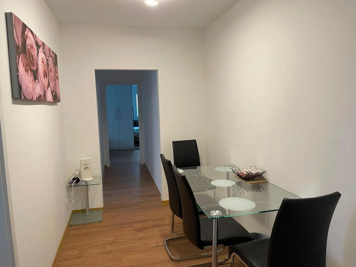 WG Zimmer U6 Bahnhof Meidling - Ansicht 2