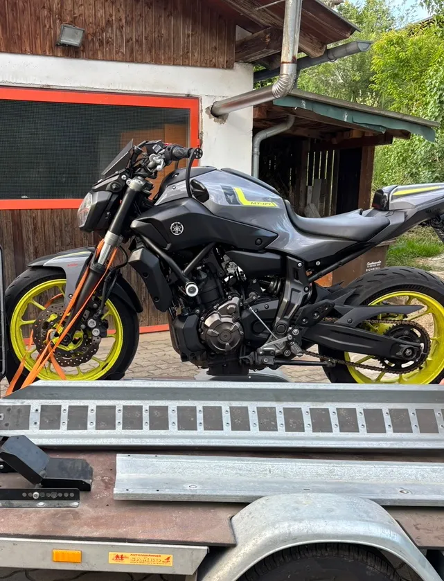 Yamaha MT