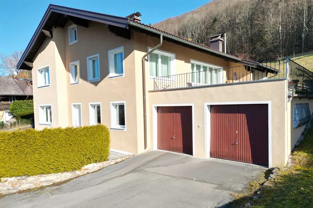 Familie Willkommen! Haus mit 2 Wohneinheiten und viel Potenzial – pohled 2