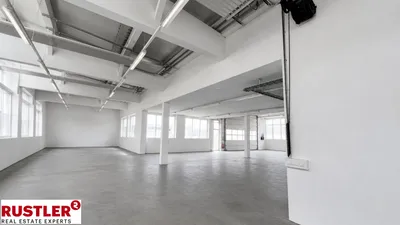 Immobilie mieten in Linz Land – 1 805 m², € 14.659 – Bild 2 von 6