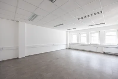 7-Zimmer-Gewerbeimmobilie mieten in Wien – 250 m², € 4.375 – Bild 8 von 11