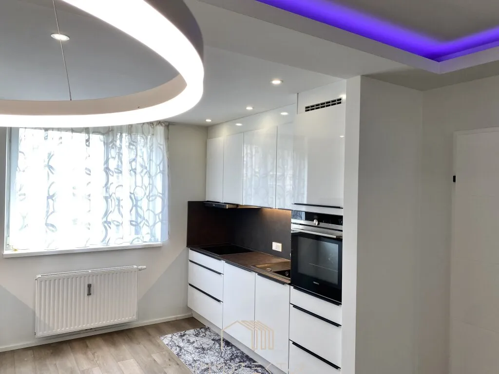 EIGENGARTEN: Moderne 2-Zimmerwohnung mit Tiefgaragenparkplatz - Ansicht 2