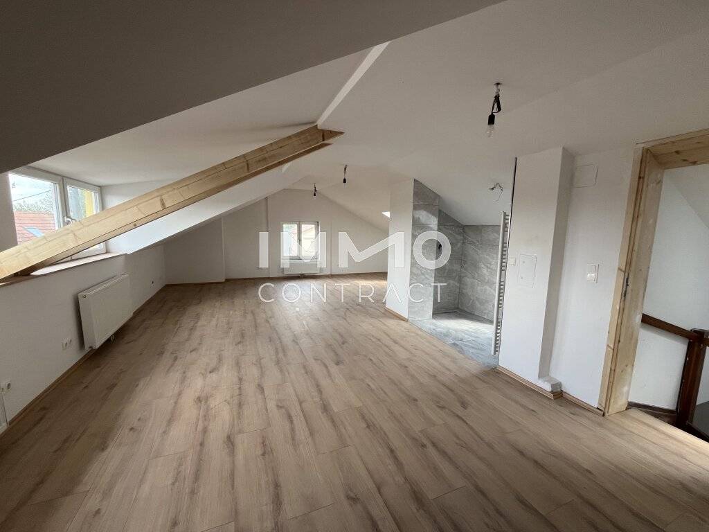 Einfamilienhaus mit Blick über die Dächer von Mistelbach - Ansicht 2