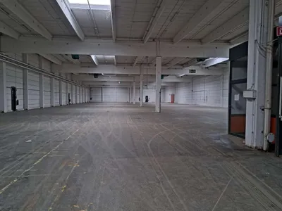 Gewerbeimmobilie mieten in Mödling – 2 700 m², € 5 – Bild 2 von 2